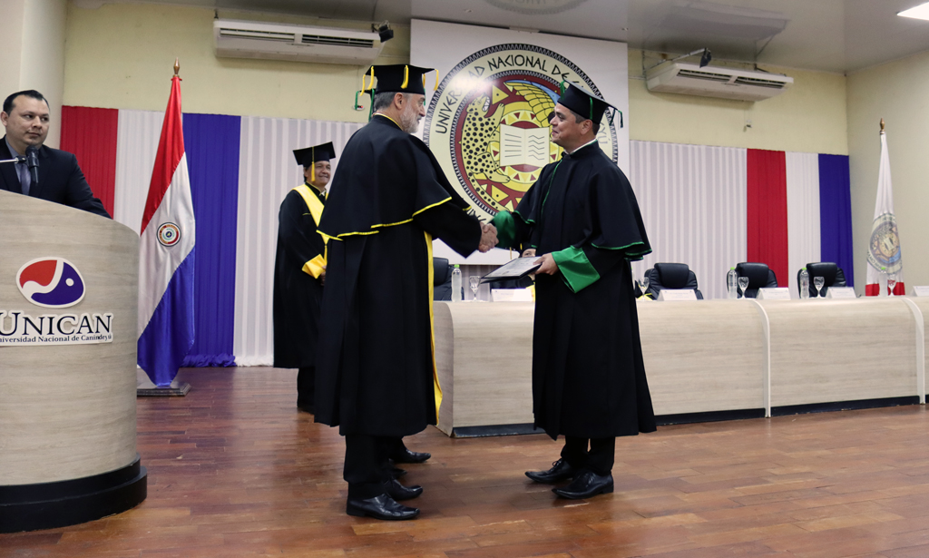 Acto de graduación de la Escuela de Postgrado de la UNICAN – Facultad ...