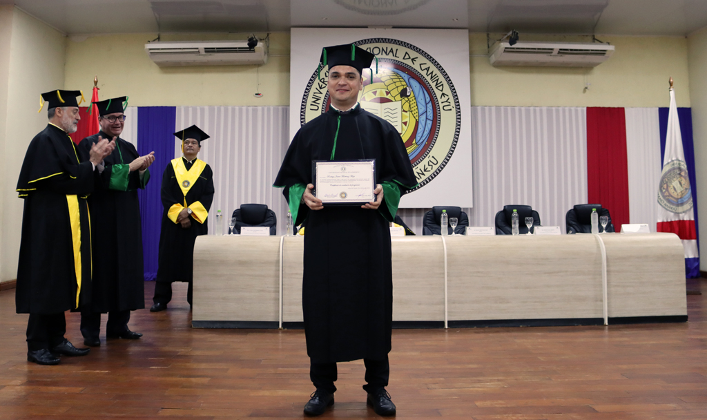 Acto de graduación de la Escuela de Postgrado de la UNICAN – Facultad ...