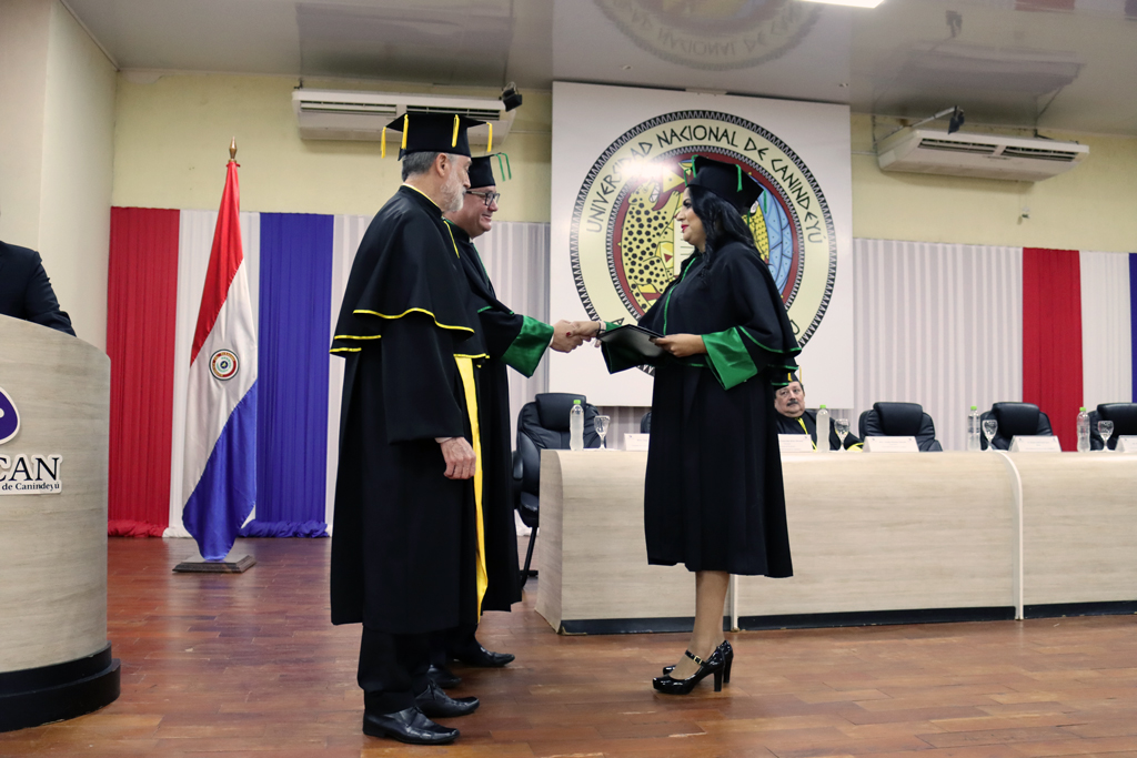 Acto de graduación de la Escuela de Postgrado de la UNICAN – Facultad ...