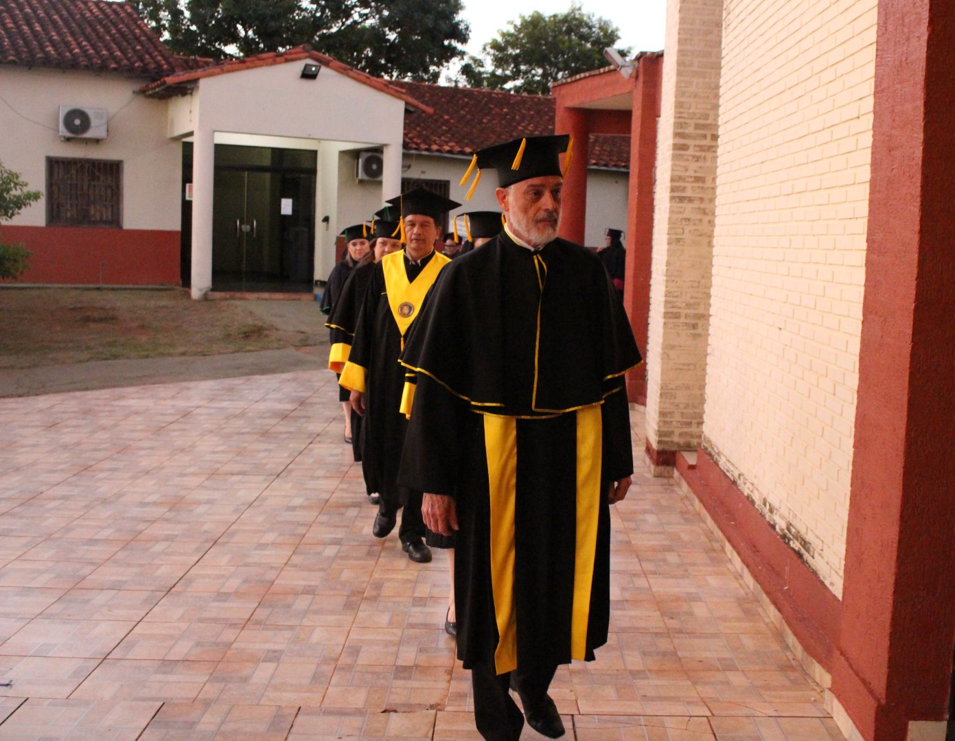 Ceremonia de Graduación de la Escuela de Postgrado de la UNICAN ...