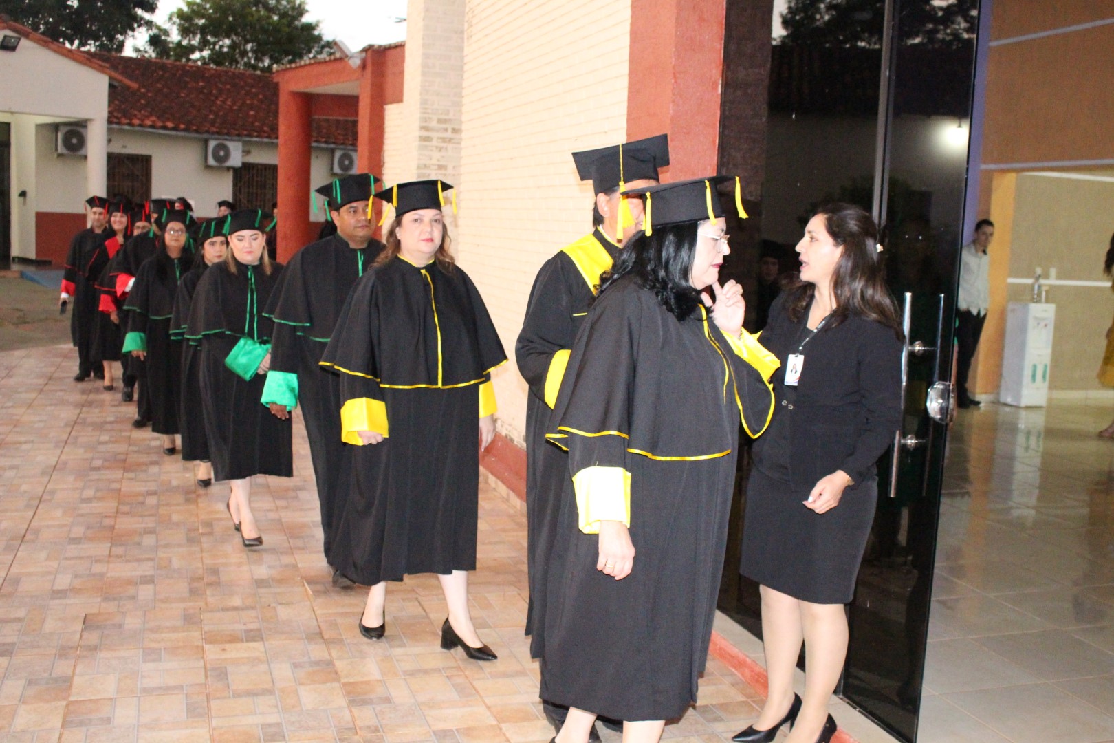 Ceremonia de Graduación de la Escuela de Postgrado de la UNICAN ...